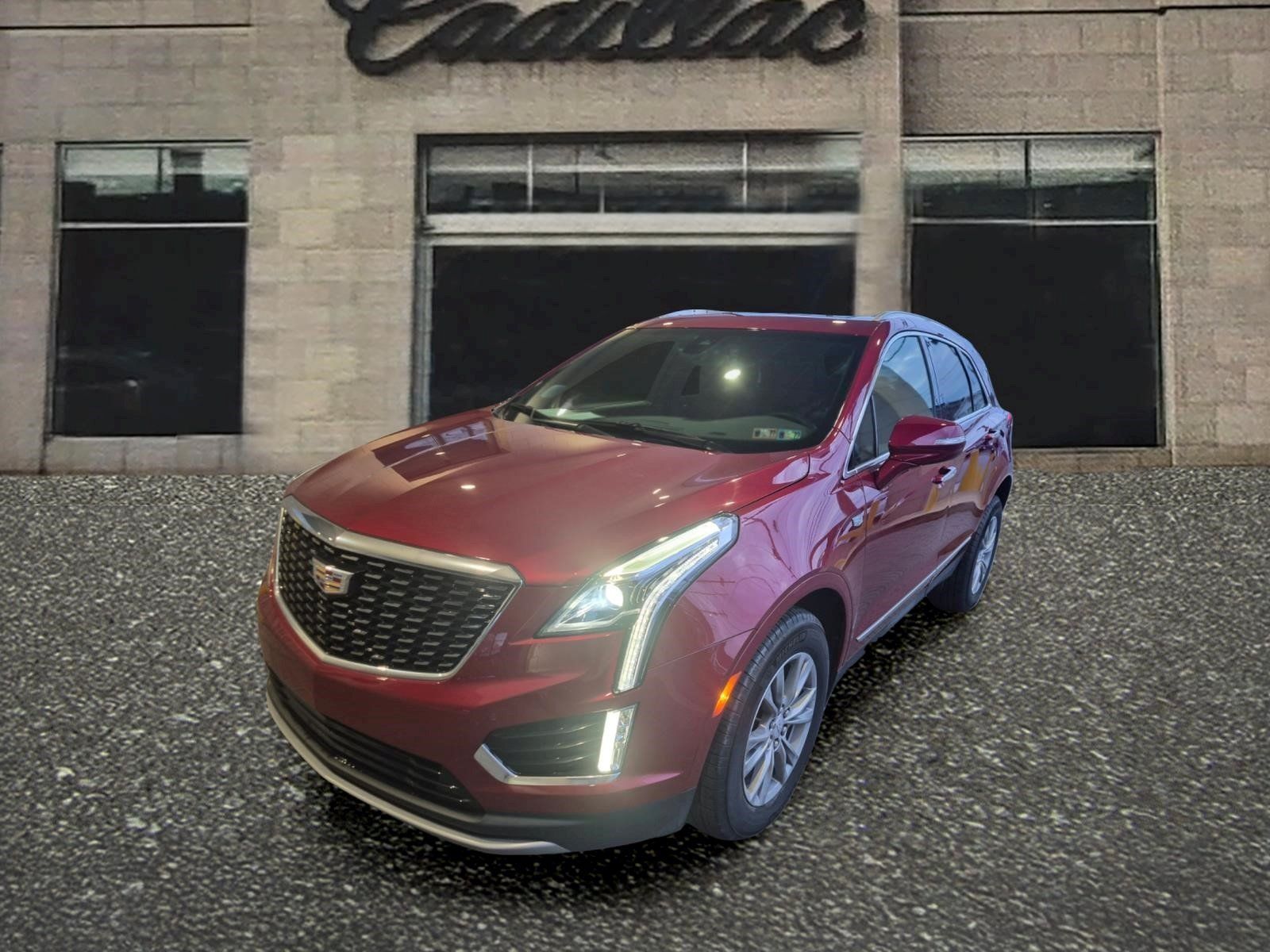 Certified 2023 Cadillac XT5 Premium Luxury AWD/4WD image 1