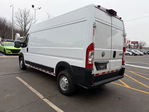 Used 2023 RAM ProMaster 2500 image 5