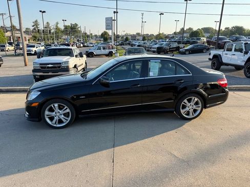 Used 2012 Mercedes-Benz E 350 4MATIC Sedan image 9