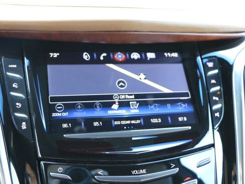 Used 2017 Cadillac Escalade ESV Platinum RWD image 26