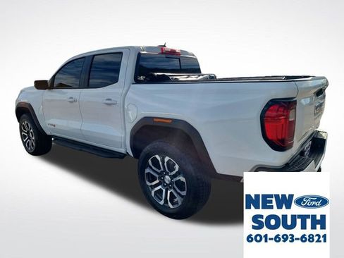 Used 2024 GMC Canyon AT4 w/ AT4 Premium Package image 3