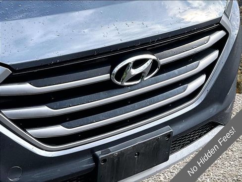 Used 2017 Hyundai Tucson Value AWD/4WD image 24