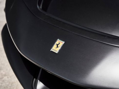 Used 2024 Ferrari SF90 Spider AWD/4WD image 8