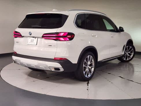 Used 2026 BMW X5 xDrive40i AWD/4WD image 2