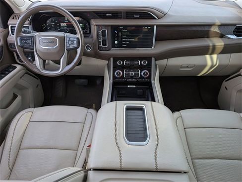 Used 2022 GMC Yukon Denali image 9