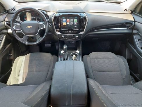 Used 2018 Chevrolet Traverse LT AWD/4WD image 3