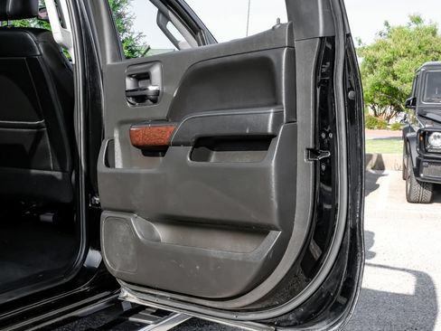 Used 2018 GMC Sierra 1500 SLT w/ Texas SLT Premium Package AWD/4WD image 46