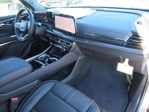 New 2026 Chevrolet Traverse High Country image 11