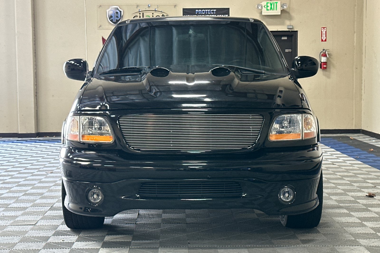 Used 2002 Ford F150 Harley-Davidson RWD image 9