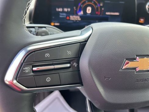 New 2026 Chevrolet Traverse LT w/ Sun and Wheel Package FWD image 19