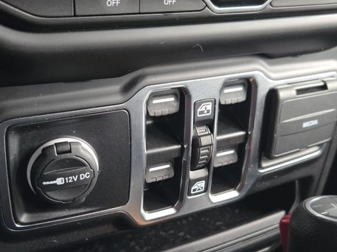 Certified 2022 Jeep Wrangler Unlimited Sport AWD/4WD image 11