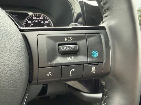 Certified 2025 Nissan Pathfinder SL AWD/4WD image 18