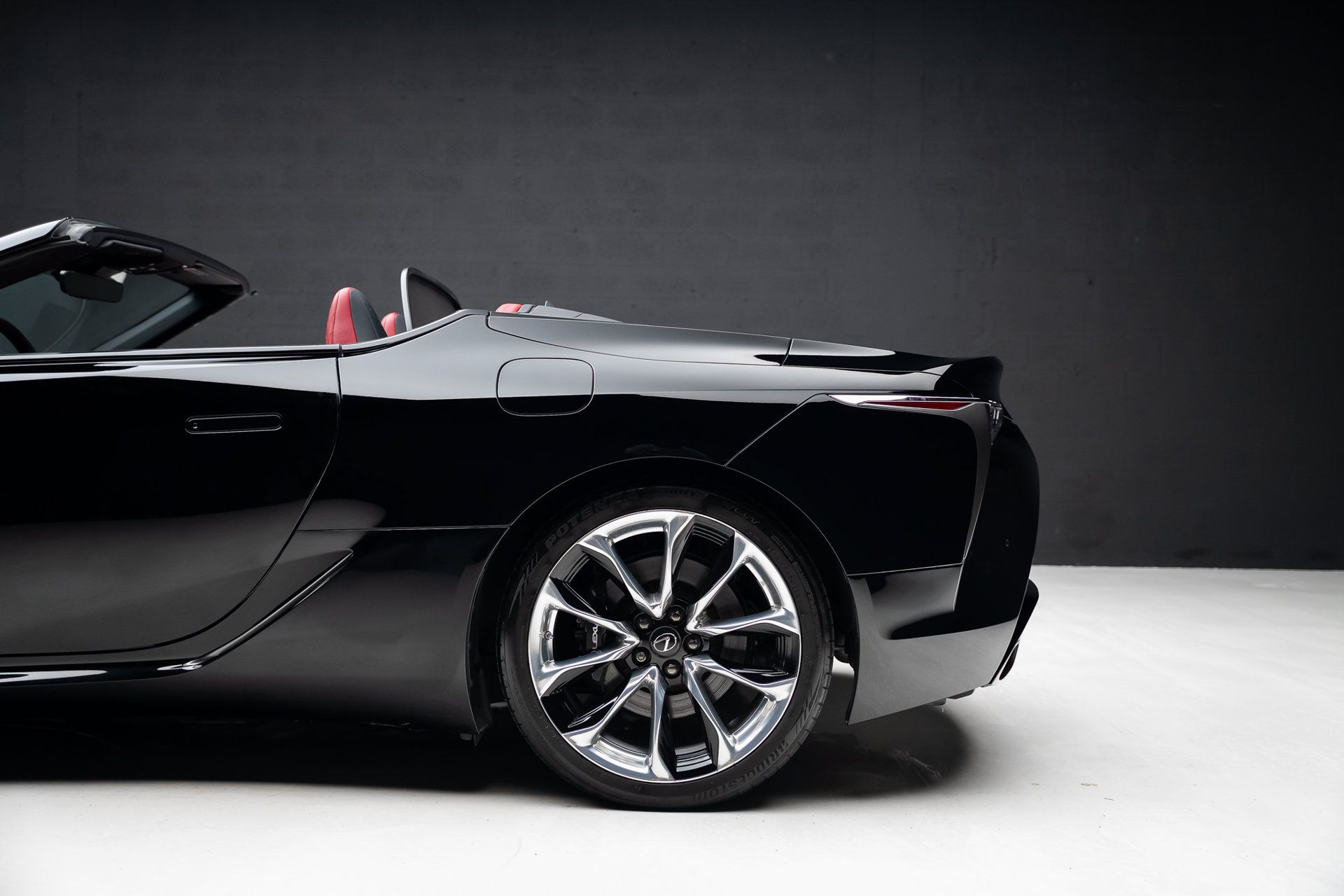 Used 2021 Lexus LC 500 Convertible w/ Touring Package RWD image 22
