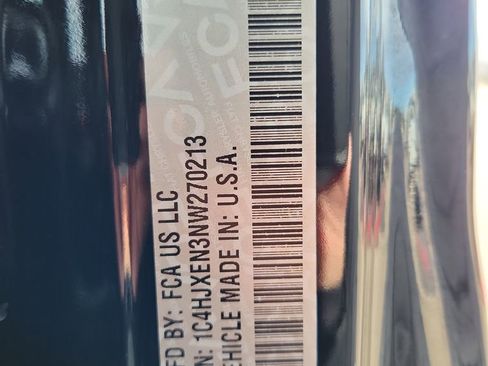 Used 2022 Jeep Wrangler Unlimited Sahara w/ Cold Weather Group image 18