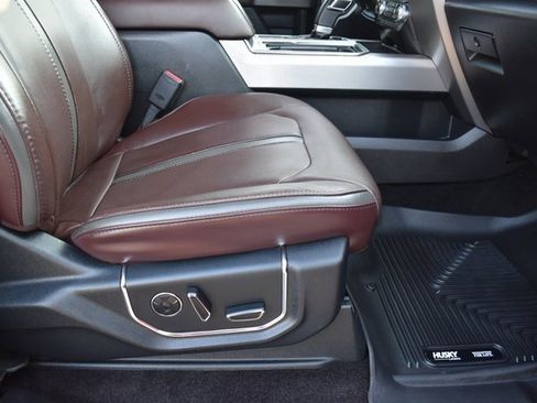 Used 2016 Ford F150 Platinum w/ Equipment Group 701A Luxury image 7