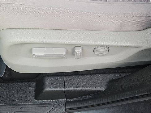 Used 2024 Honda Odyssey EX image 18