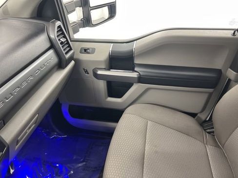 Used 2018 Ford F350 XLT image 17