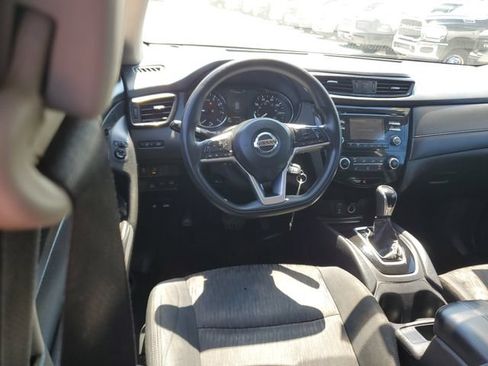 Used 2017 Nissan Rogue S AWD/4WD image 11