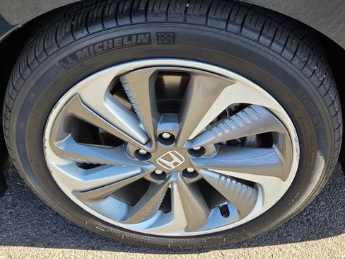 Used 2019 Honda Clarity Plug-In Hybrid image 9