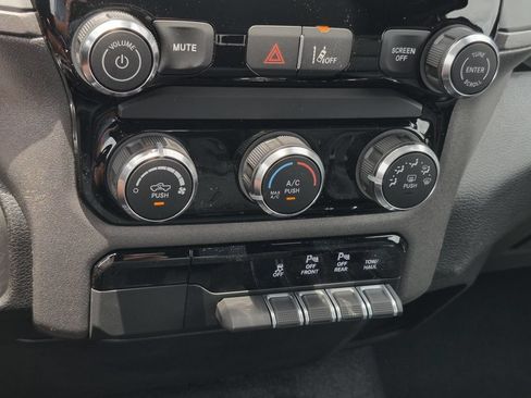 New 2026 RAM 1500 Tradesman AWD/4WD image 23
