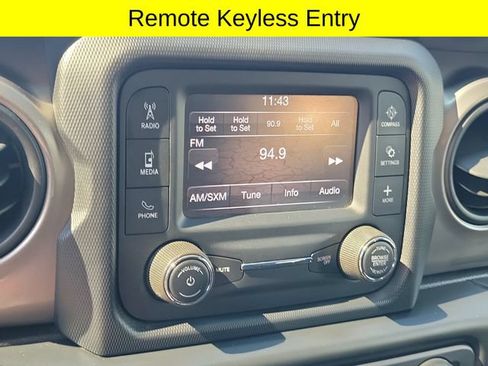 Used 2020 Jeep Wrangler Sport AWD/4WD image 15
