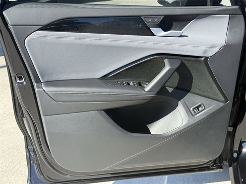 New 2026 Volkswagen Tiguan SE R-Line image 10