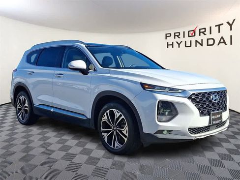 Used 2019 Hyundai Santa Fe Limited image 3