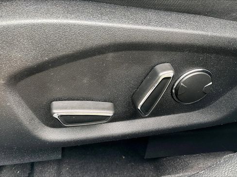 Used 2019 Ford Fusion SE image 35