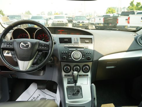 Used 2011 MAZDA MAZDA3 s Grand Touring w/ Tech Pkg FWD image 16