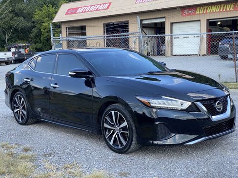 Used 2021 Nissan Maxima 3.5 SV w/ Floor Mat Group FWD image 3