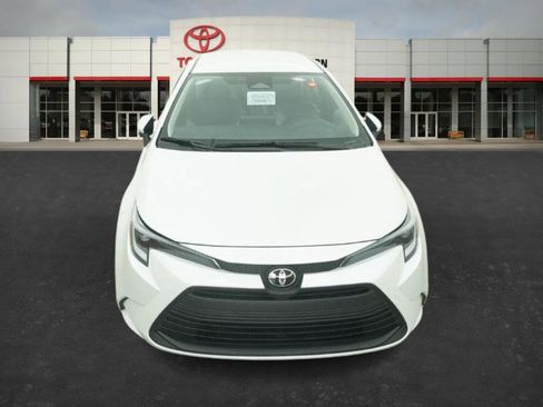 New 2026 Toyota Corolla LE image 3