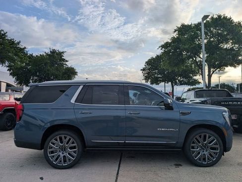 New 2026 GMC Yukon Denali Ultimate AWD/4WD image 3