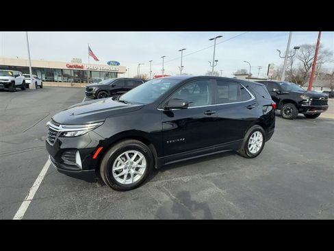 Certified 2024 Chevrolet Equinox LT image 4