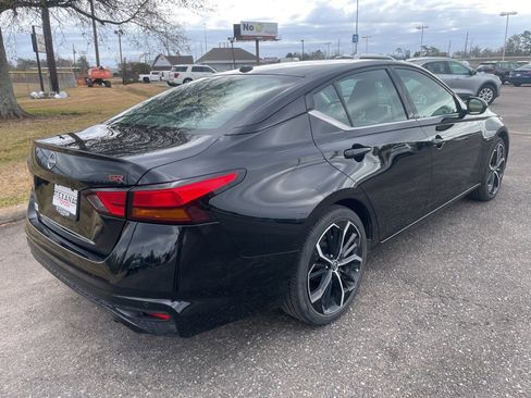 Used 2024 Nissan Altima 2.5 SR image 8