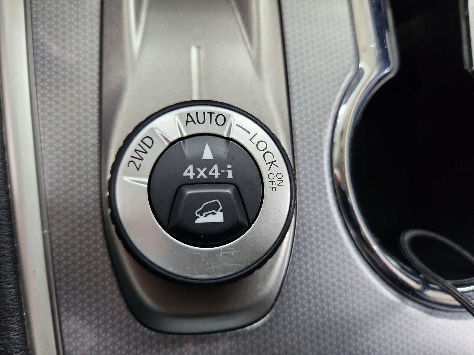 Used 2019 Nissan Pathfinder SL AWD/4WD image 49