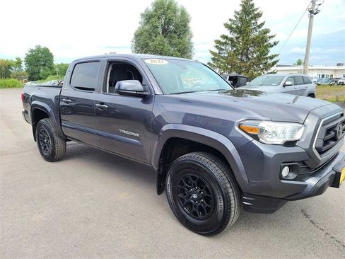 Used 2021 Toyota Tacoma SR5 image 4