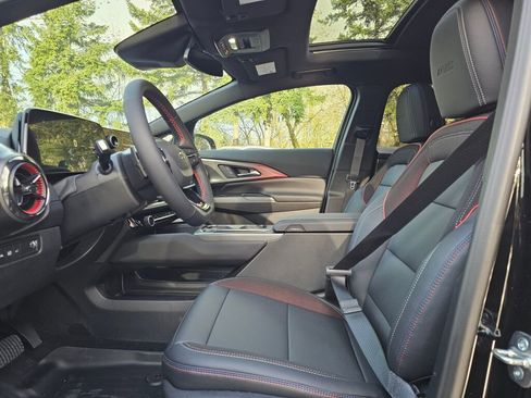 New 2026 Chevrolet Equinox EV RS image 10