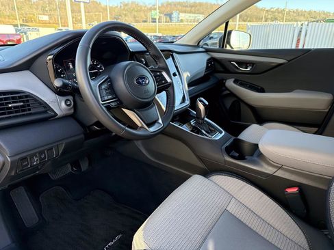 Certified 2025 Subaru Outback Premium image 33