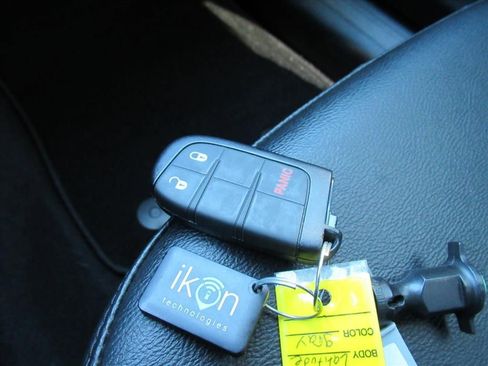 Certified 2024 Jeep Compass Latitude w/ Convenience Group image 29