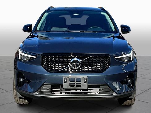 New 2026 Volvo XC40 B5 Ultra w/ Protection Package Premier image 2