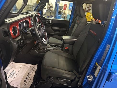 Used 2021 Jeep Gladiator Rubicon w/ Cold Weather Group image 10