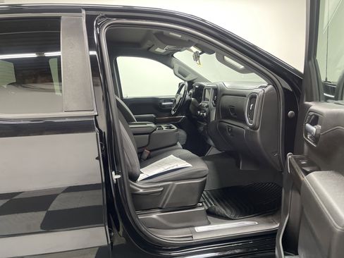 Used 2021 Chevrolet Silverado 1500 LT image 25