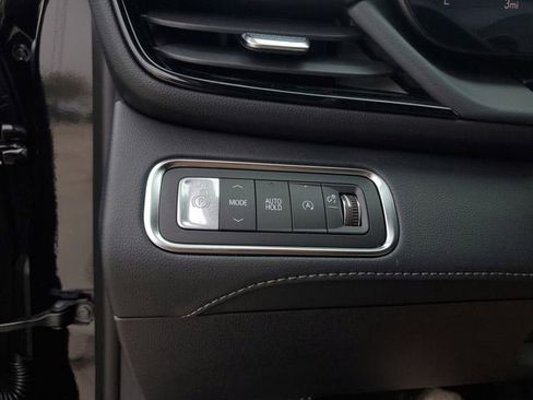 New 2026 Buick Enclave Avenir w/ Super Cruise Package FWD image 29