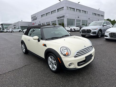 Used 2015 MINI Cooper Convertible FWD image 1