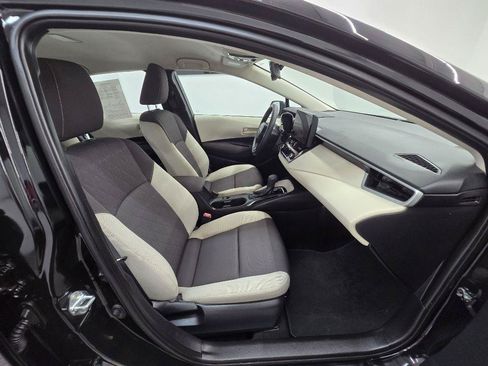 Used 2026 Toyota Corolla LE FWD image 21
