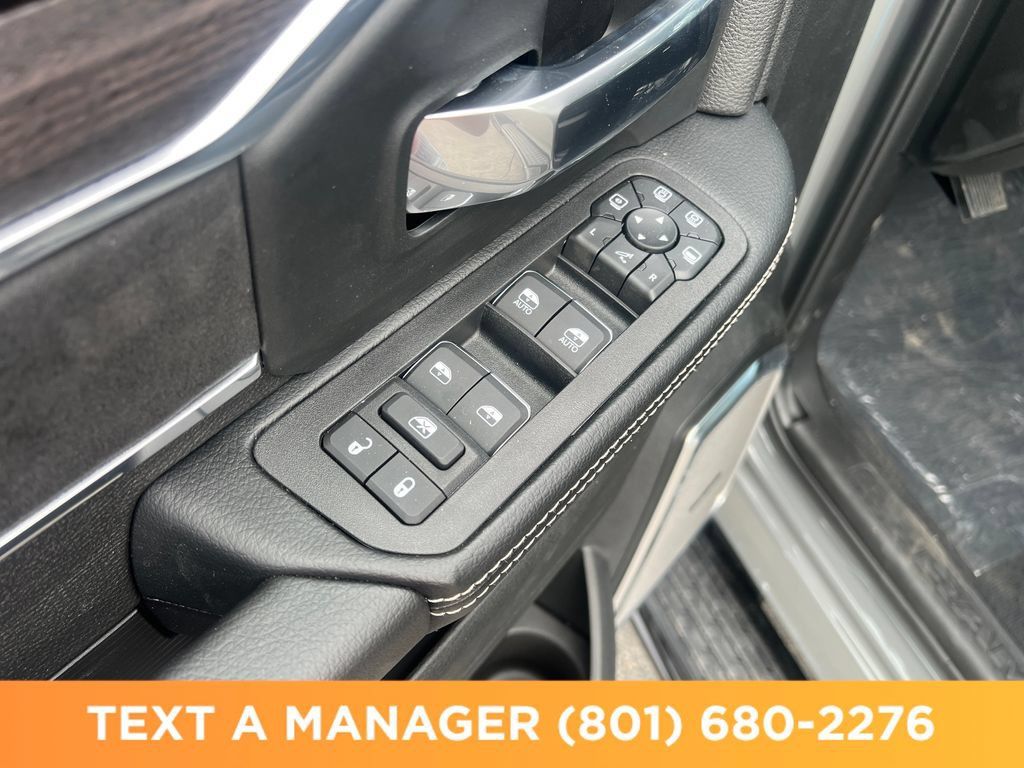 New 2026 RAM 2500 Laramie AWD/4WD image 11