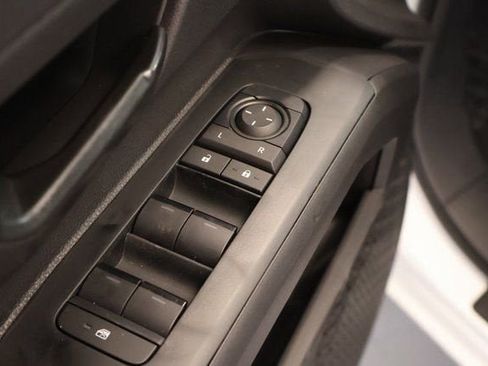 New 2025 Toyota Tacoma SR5 image 10