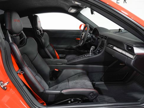 Used 2016 Porsche 911 GT3 RS RWD image 13