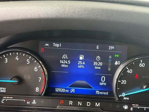 Used 2020 Ford Explorer XLT w/ Comfort Package AWD/4WD image 14
