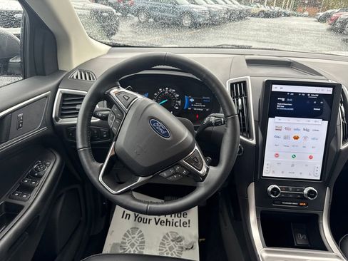 Used 2024 Ford Edge SEL w/ Convenience Package AWD/4WD image 19
